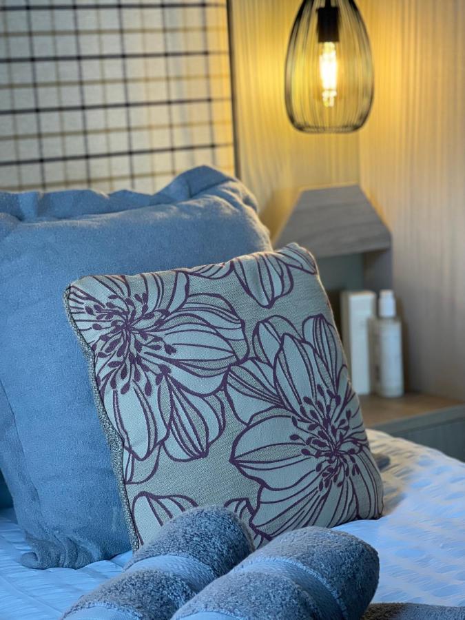 Summer Breeze @ Seven Bays, Padstow Bagian luar foto